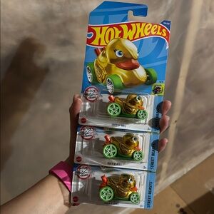 Hot wheels Treasure Hunt Lot of 3 Duck N' Roll Toy Car - Gold